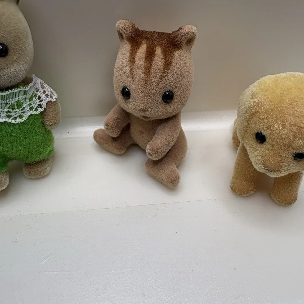 Sylvanian Family Baby Squirrels And Doggie Smaller Babies Epoch Calico Critters